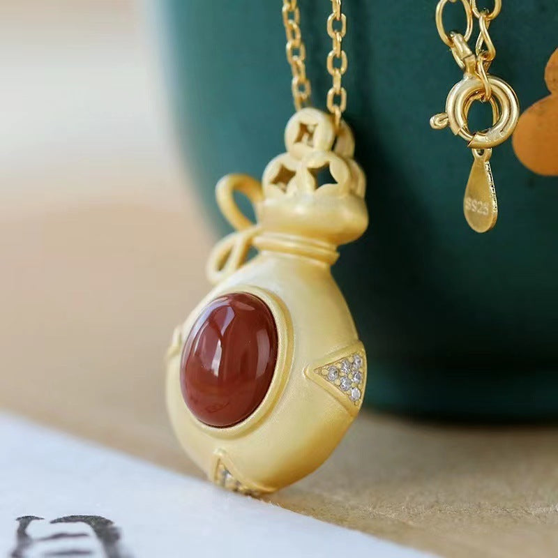 Romantic Gold Necklace for Special Moments