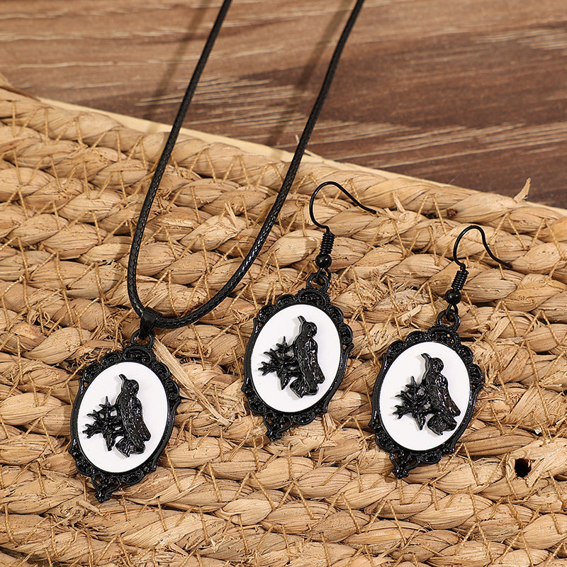Stunning Necklace for Daily Wear
