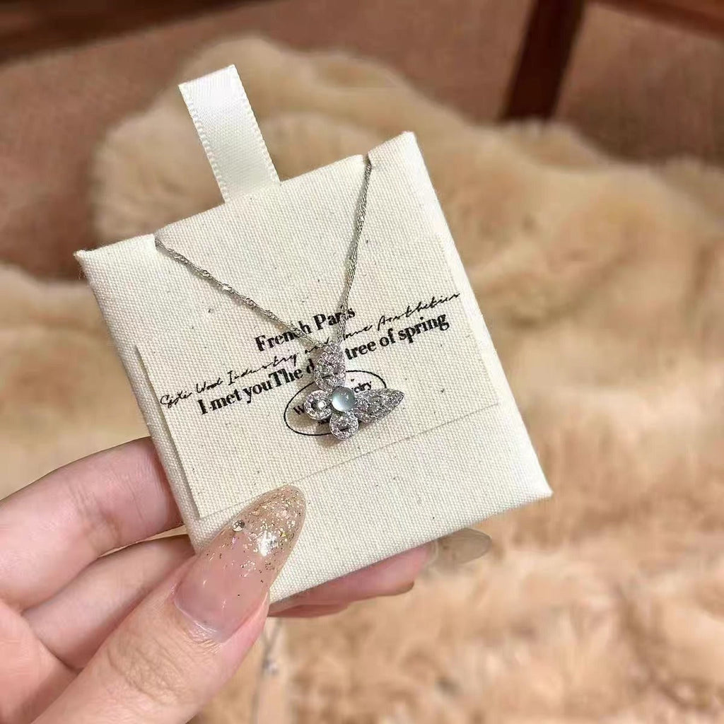 Classic Necklace with Timeless Appeal