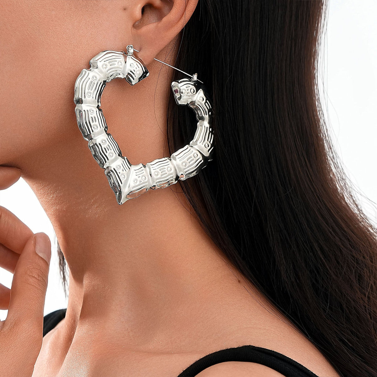Elegant Gold Earring for Every Occasion