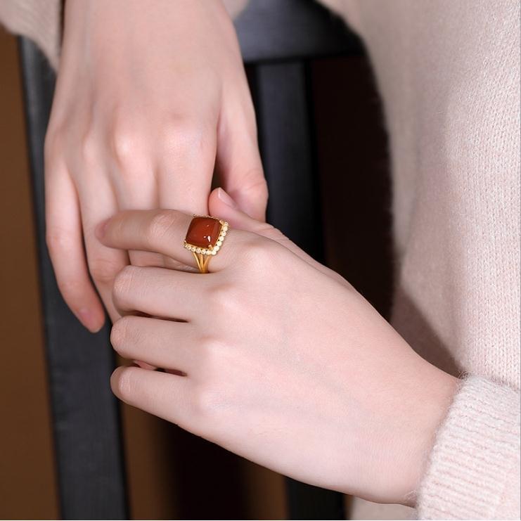 Stunning Gold Ring for Daily Wear