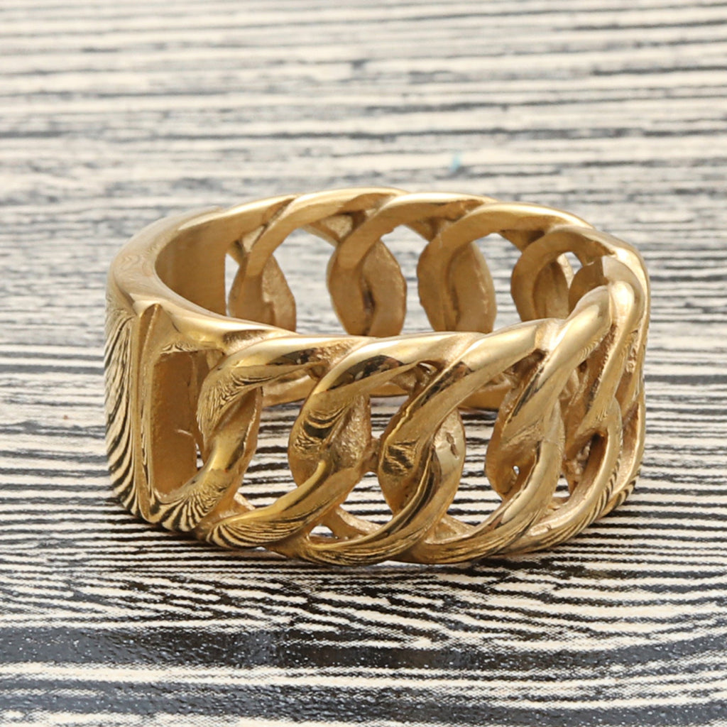 Romantic Chain for Special Moments