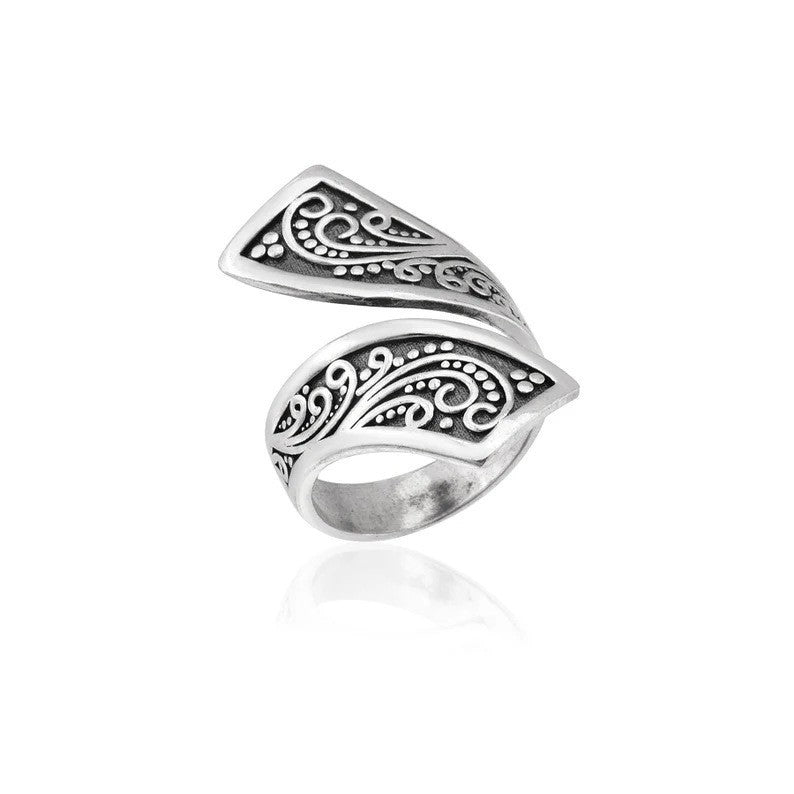 Stunning Silver Ring for Daily Wear