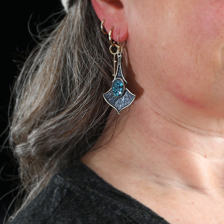 Charming Earring for Any Occasion