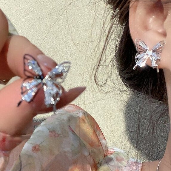 Beautiful Earring with Unique Style