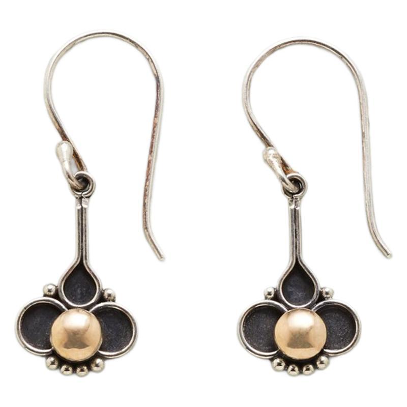 Elegant Silver Earring for Every Occasion