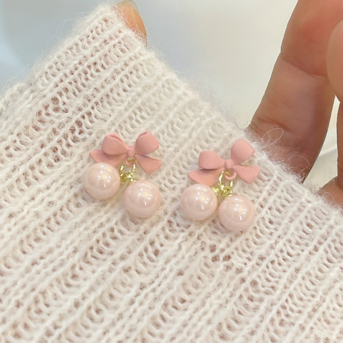 Stunning Pearl Earring for Daily Wear