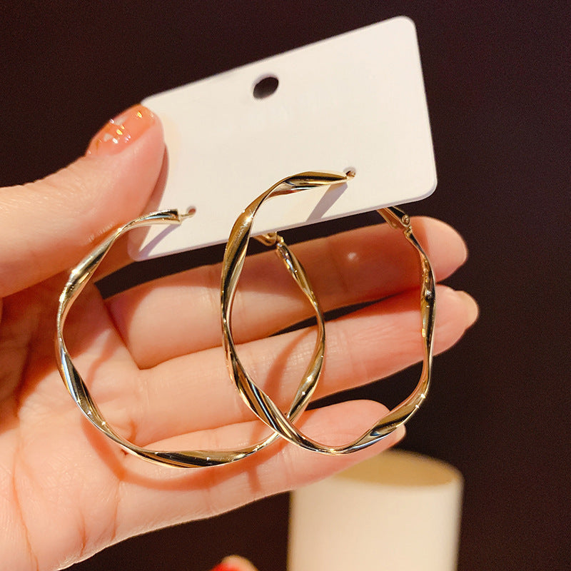 Romantic Earring for Special Moments