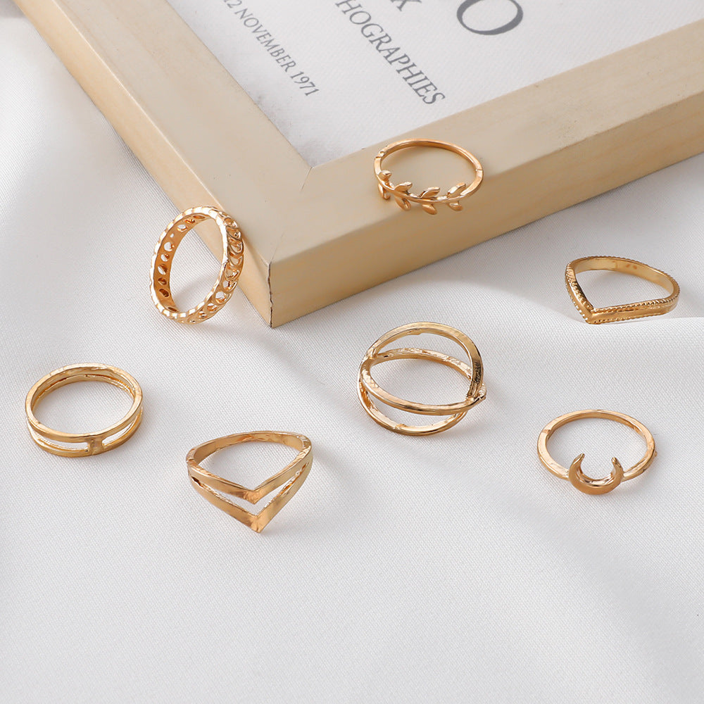 Beautiful Gold Set with Unique Style