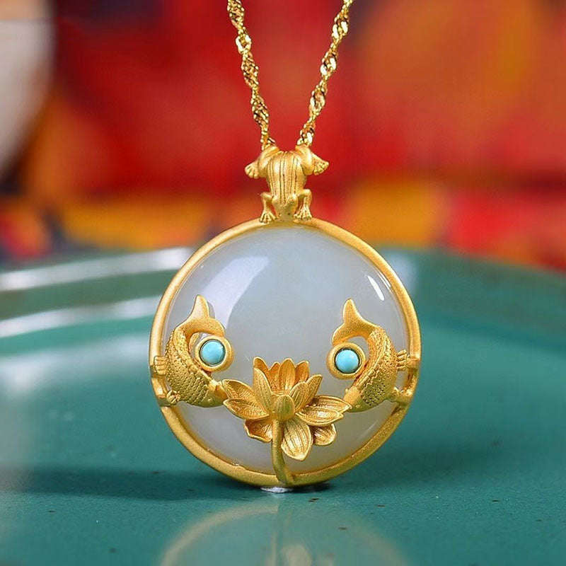 Stunning Silver Necklace for Daily Wear