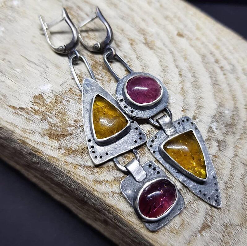 Stunning Earring for Daily Wear