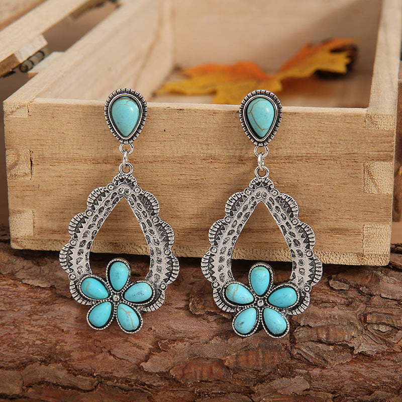 Classic Earring with Timeless Appeal