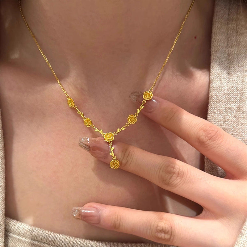Charming Gold Necklace for Any Occasion