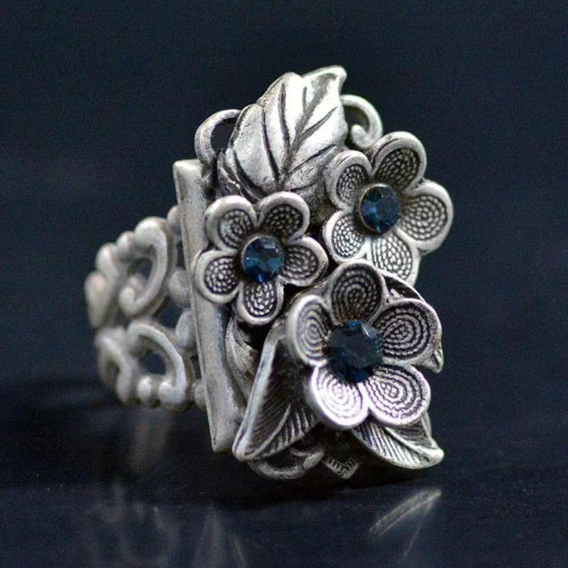 Stunning Ring for Daily Wear