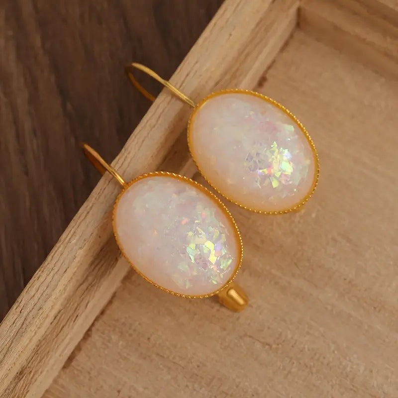 Charming Earring for Any Occasion