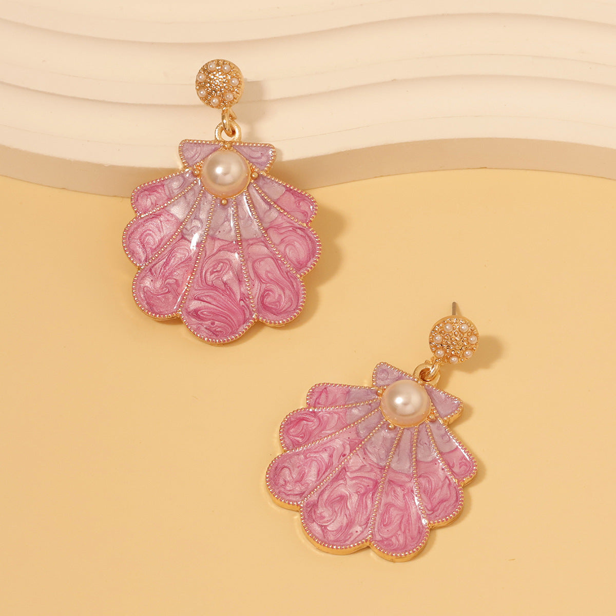 Romantic Pearl Earring for Special Moments