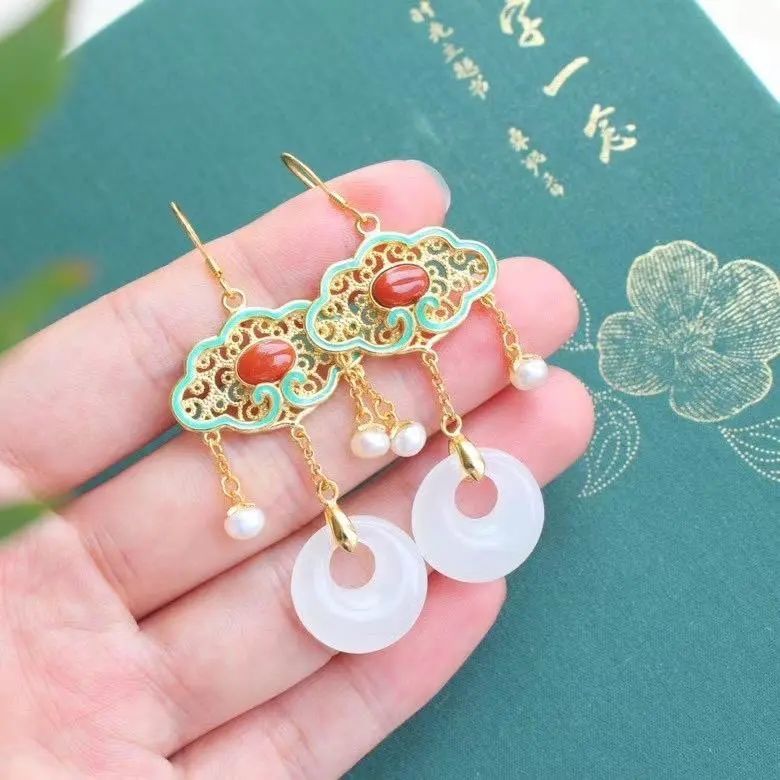 Classic Silver Earring with Timeless Appeal