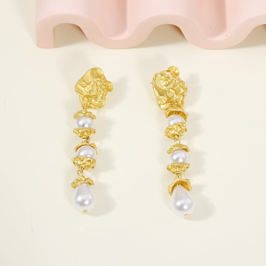 Stunning Pearl Earring for Daily Wear