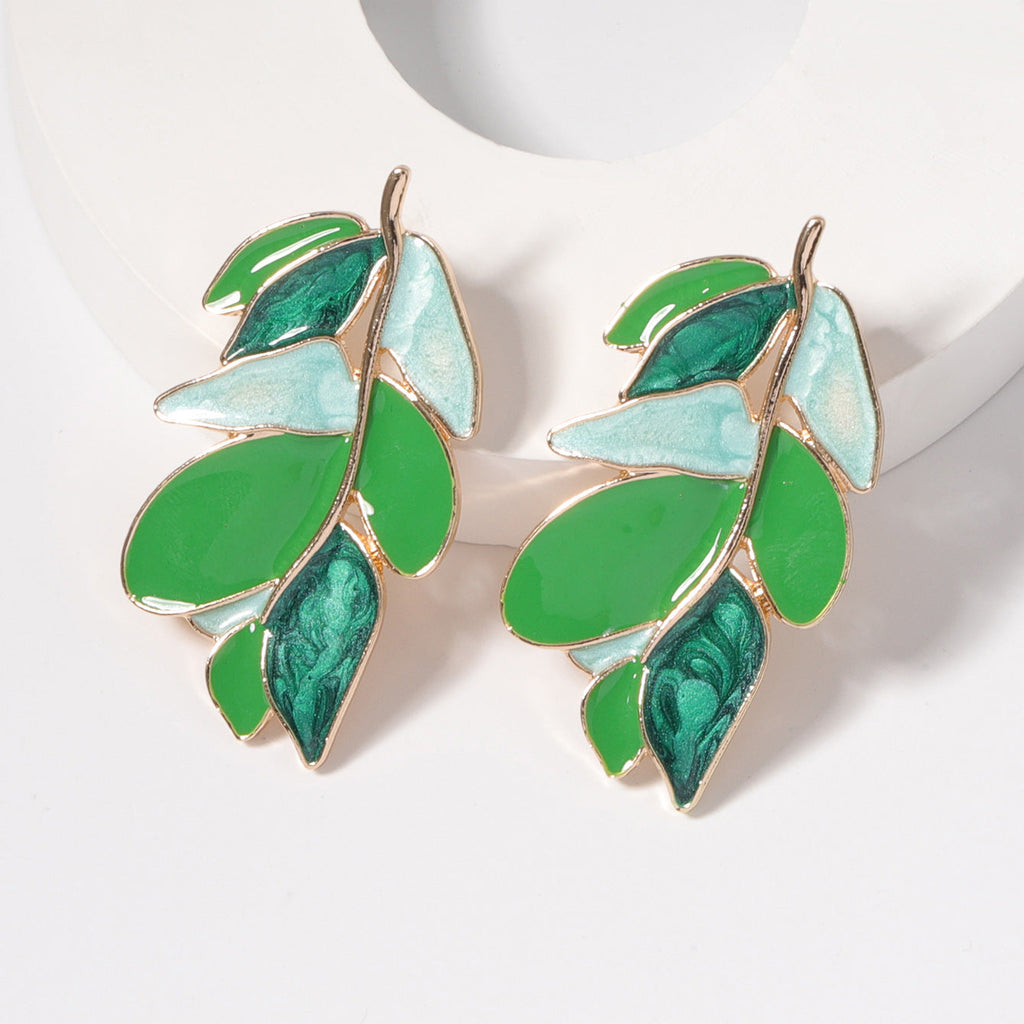 Classic Earring with Timeless Appeal