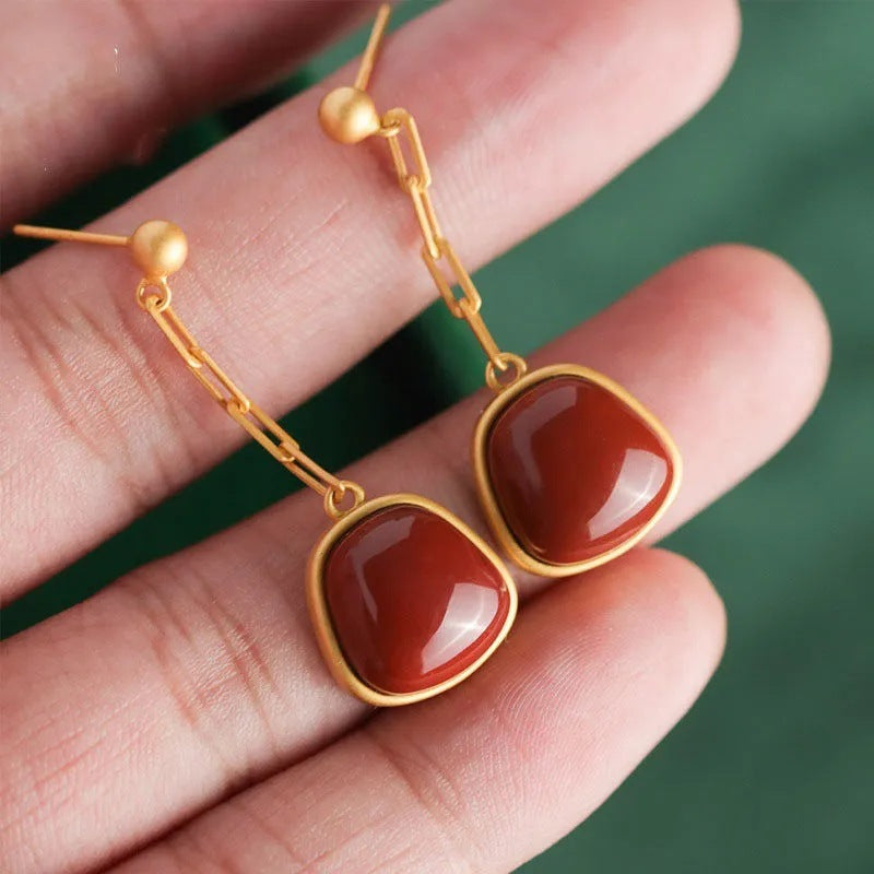 Elegant Gold Earring for Every Occasion