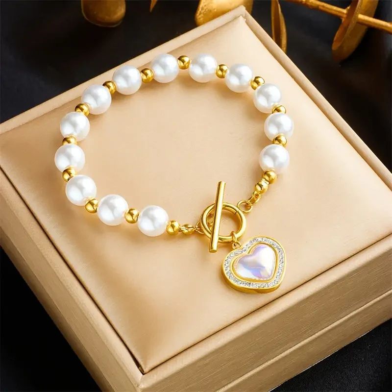 Classic Pearl Bracelet with Timeless Appeal