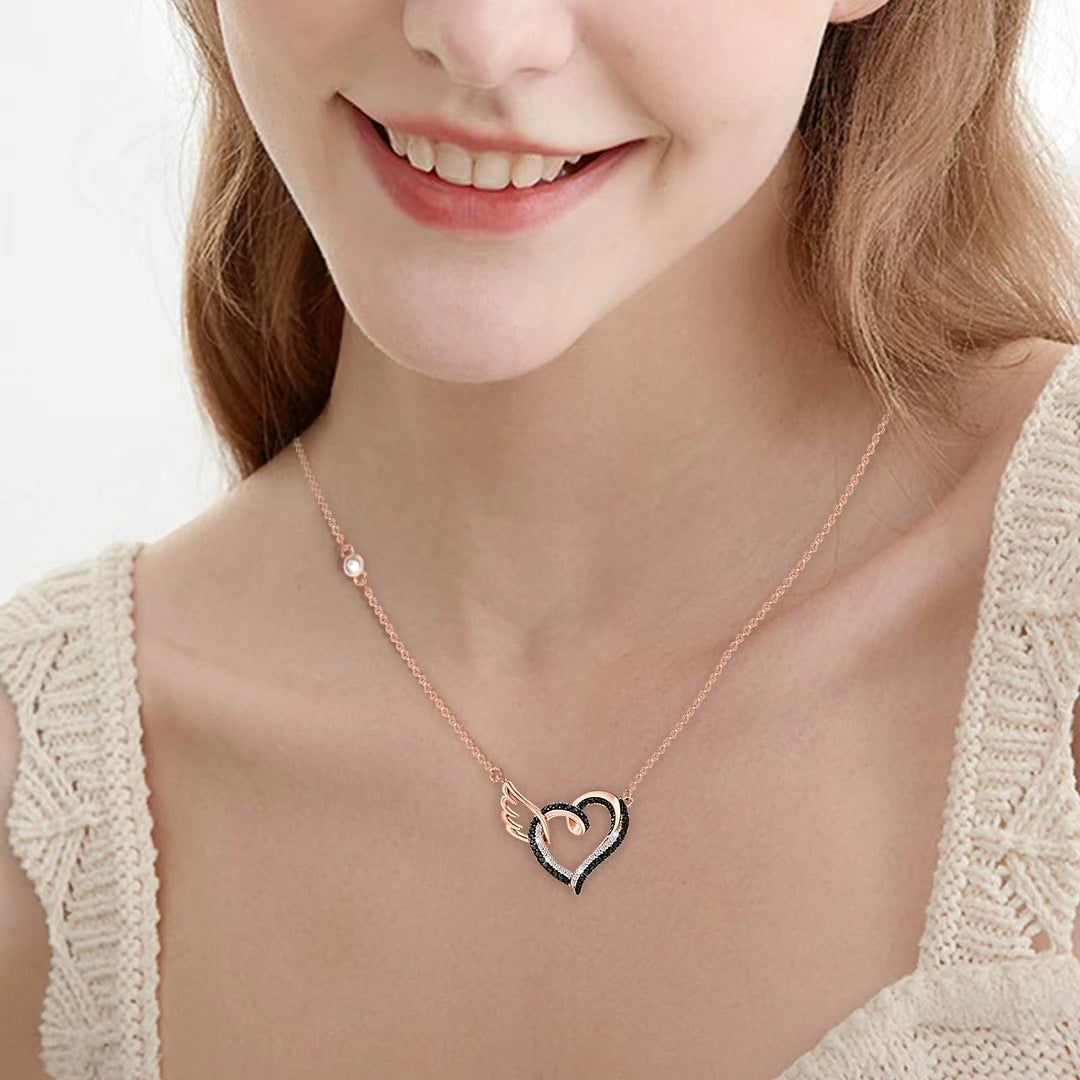Romantic Gold Necklace for Special Moments