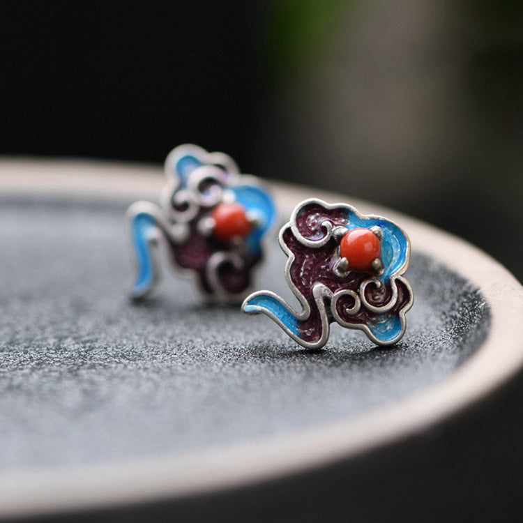 Romantic Silver Earring for Special Moments