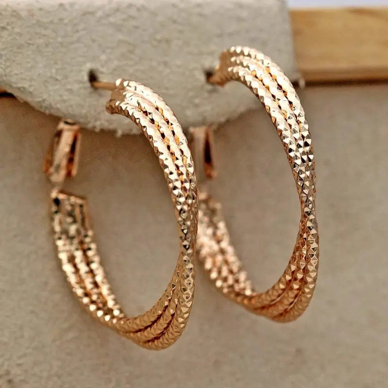 Stunning Earring for Daily Wear