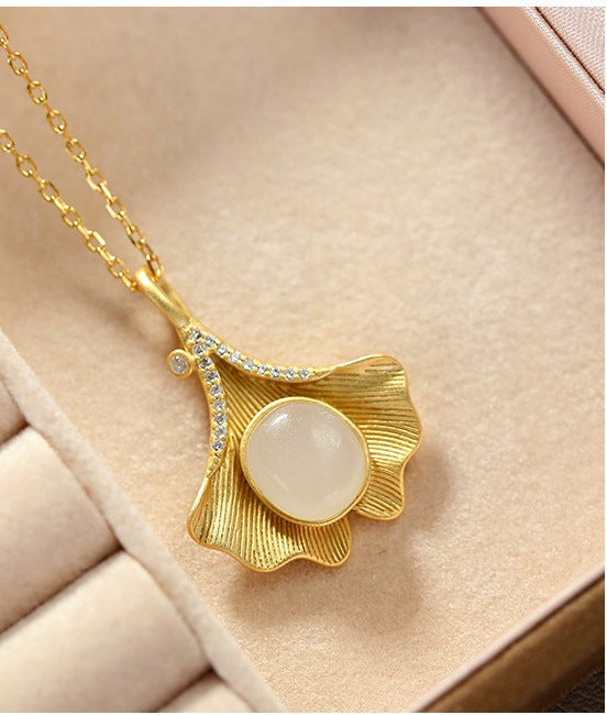 Stunning Gold Necklace for Daily Wear