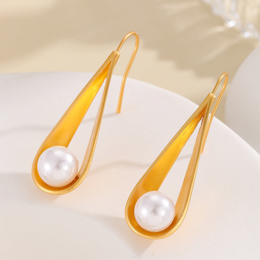 Delicate Artisan Pearl Earring