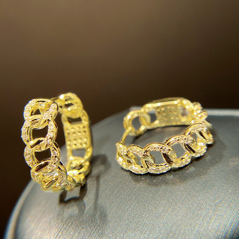 Elegant Earring for Every Occasion