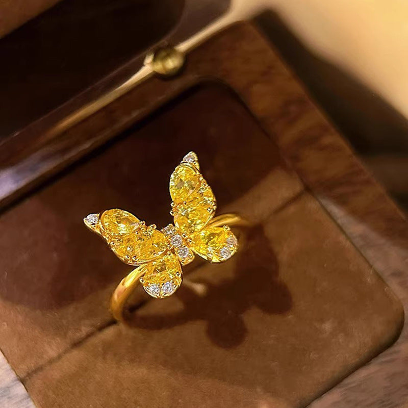 Elegant Gold Ring for Every Occasion