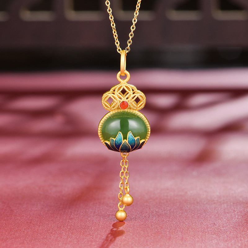 Stunning Gold Necklace for Daily Wear