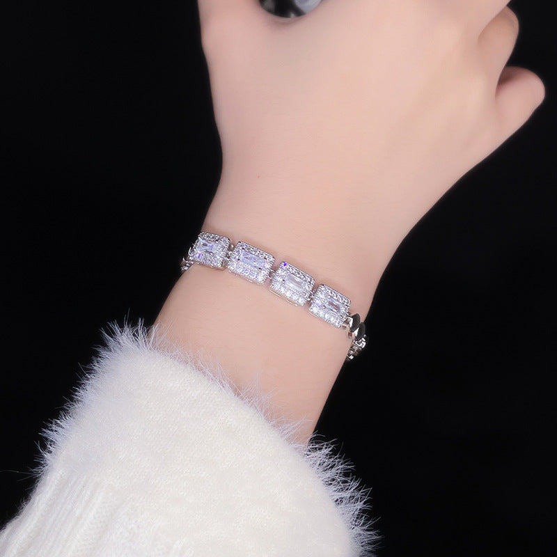 Romantic Bracelet for Special Moments