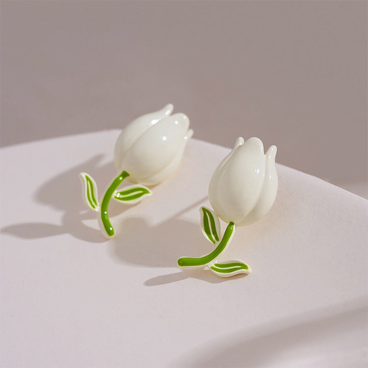 Charming Earring for Any Occasion