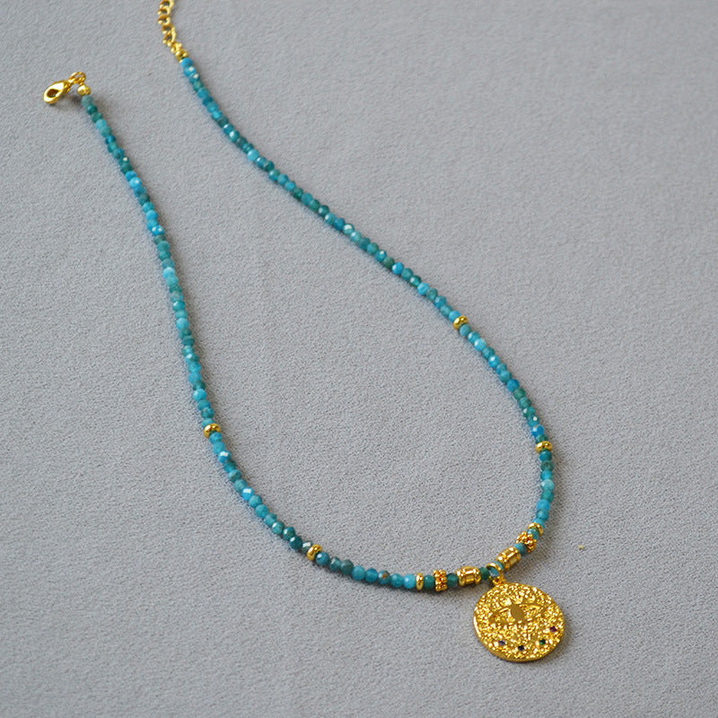 Romantic Gold Necklace for Special Moments