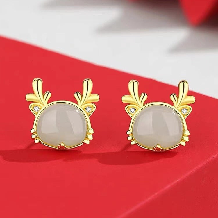 Romantic Silver Earring for Special Moments
