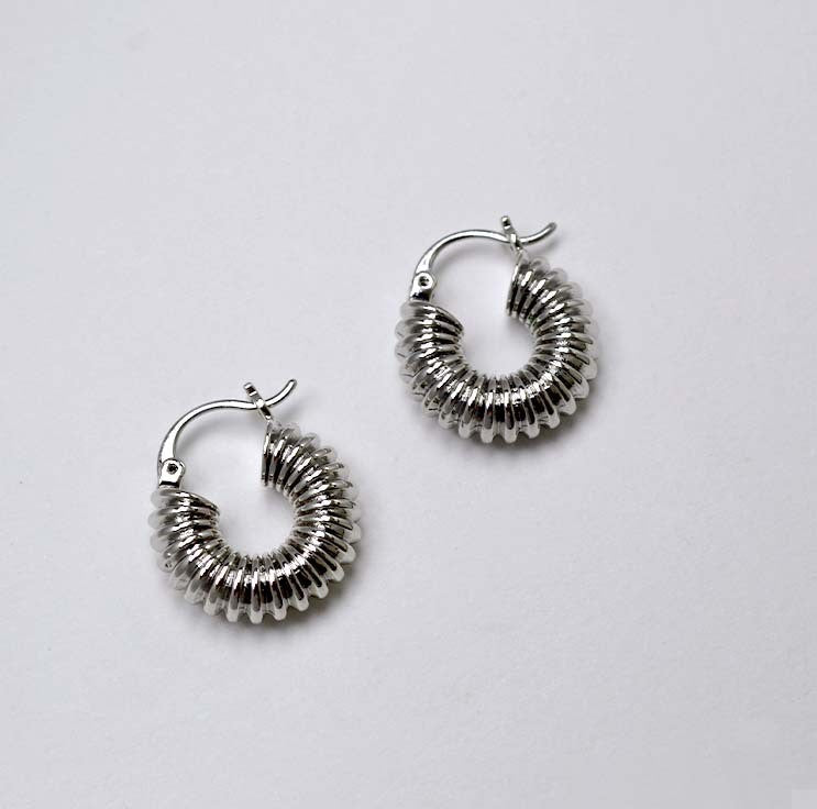 Vintage Handmade Gold Earring