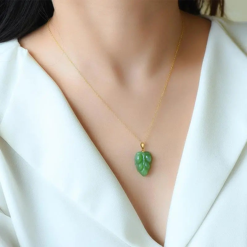 Charming Gold Necklace for Any Occasion