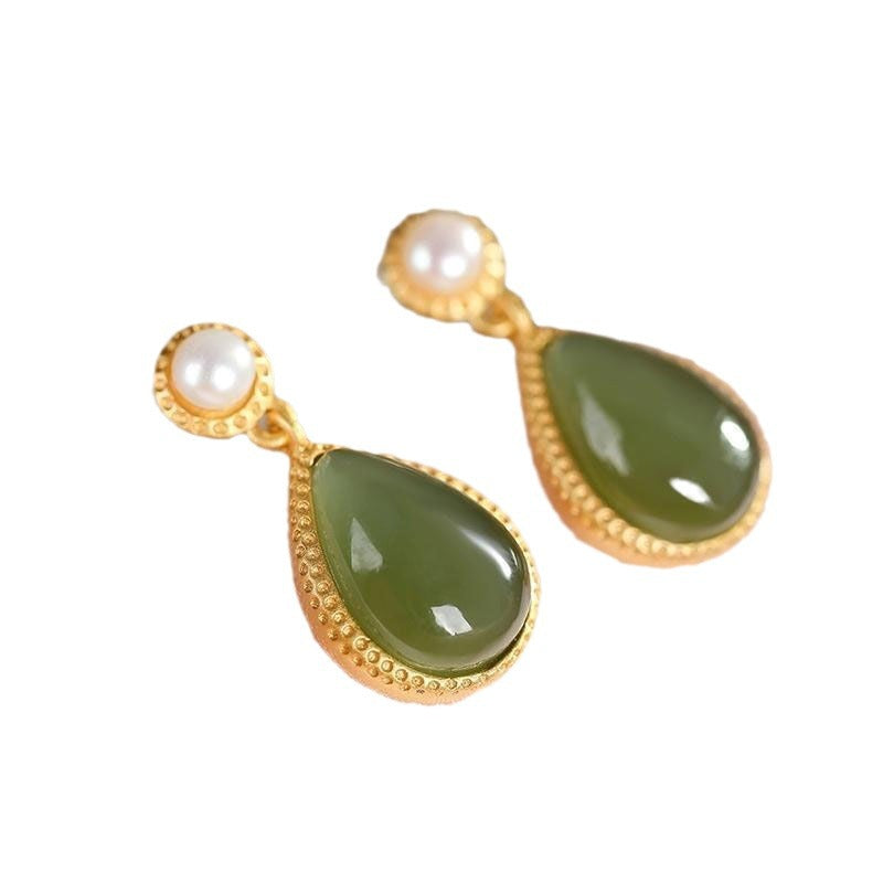 Beautiful Gold Earring with Unique Style