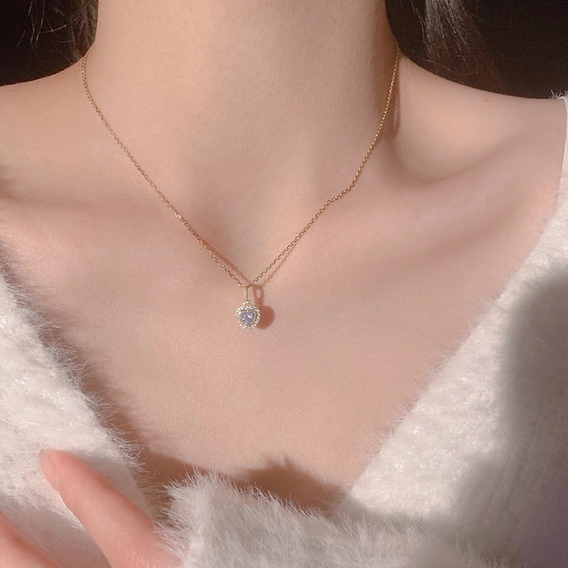 Stunning Necklace for Daily Wear