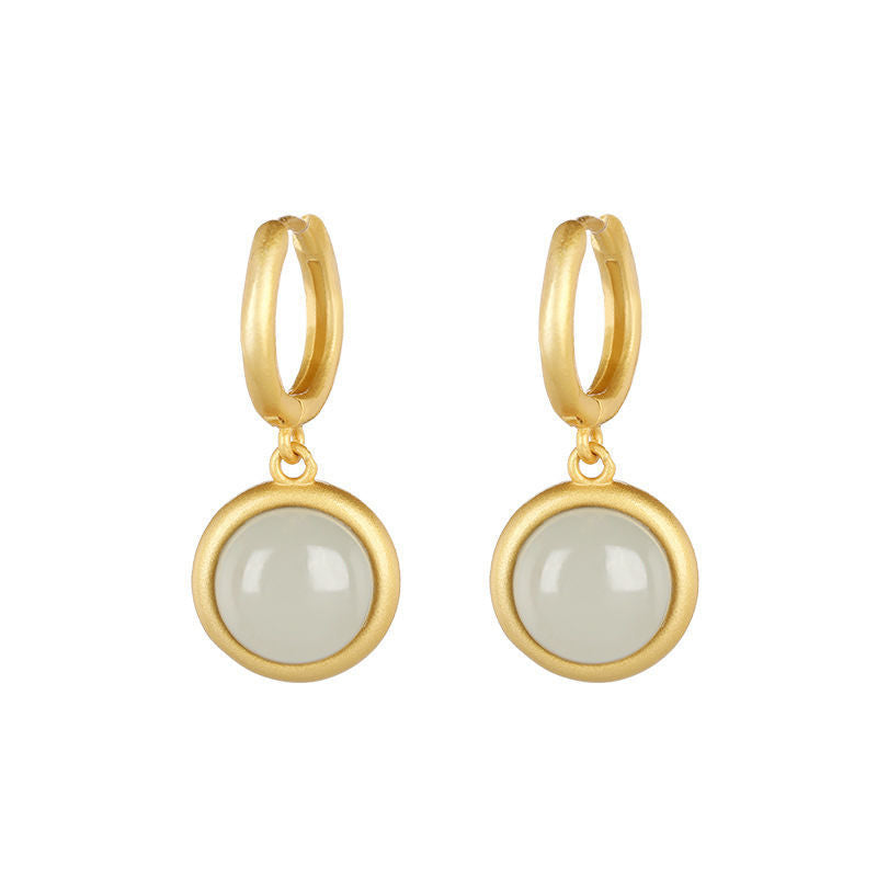 Charming Silver Earring for Any Occasion