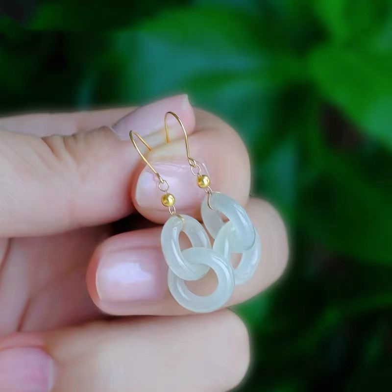 Stunning Silver Earring for Daily Wear
