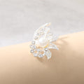 Classic Pearl Piece with Timeless Appeal