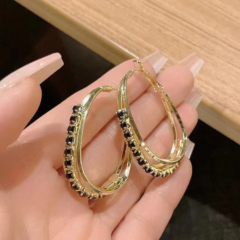 Classic Earring with Timeless Appeal