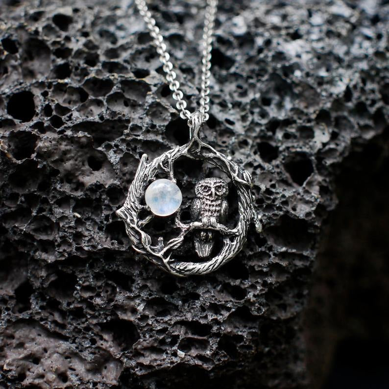 Stunning Necklace for Daily Wear