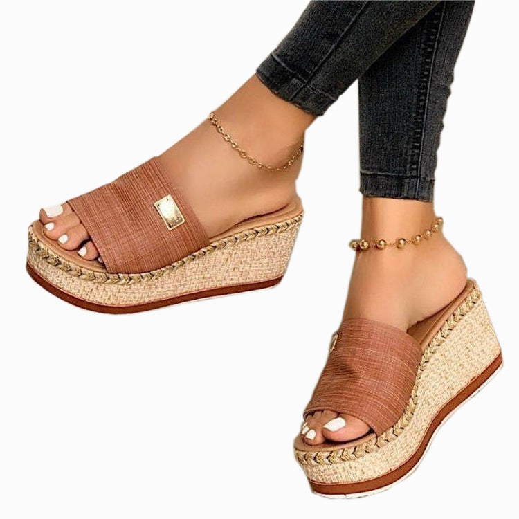 Graceful Orthopedic Sandals for Modern Look