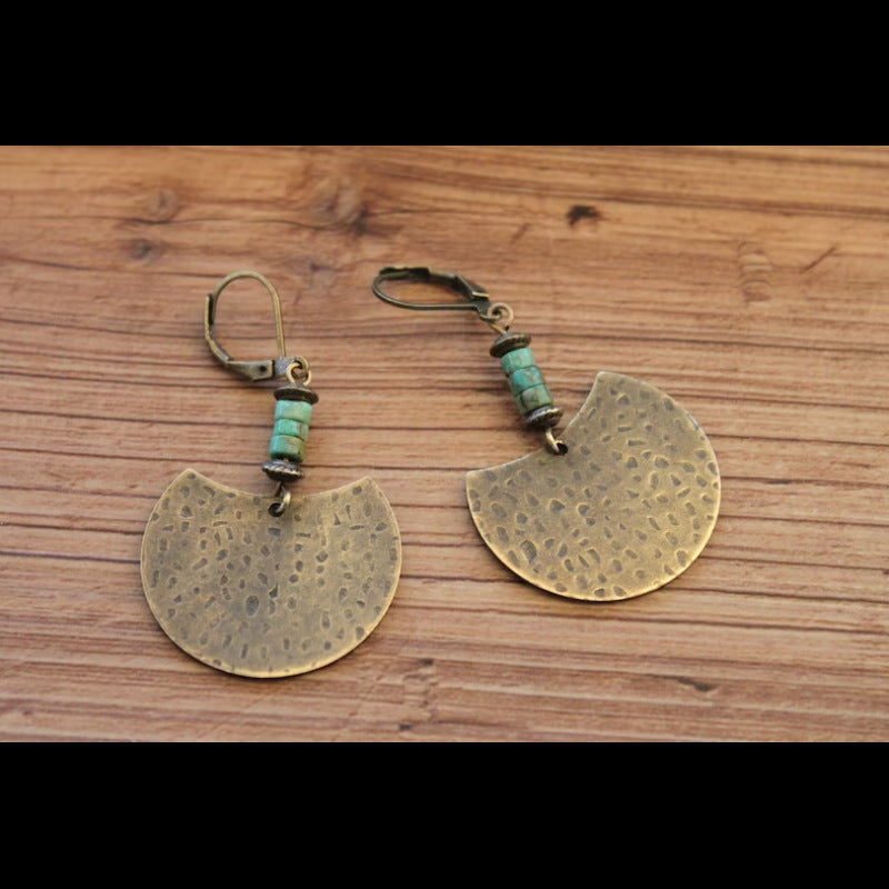 Classic Earring with Timeless Appeal