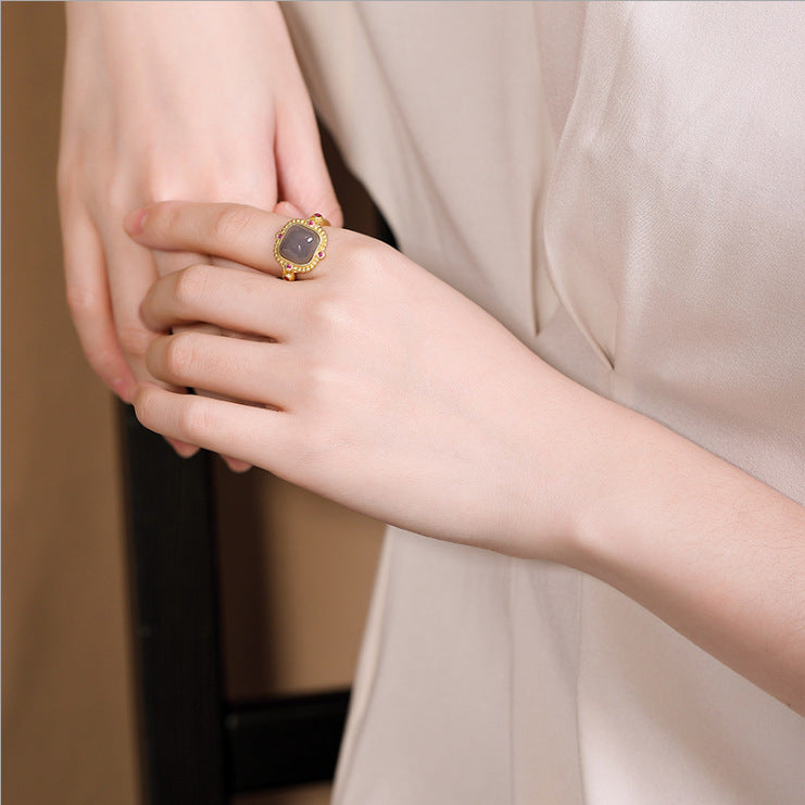 Romantic Gold Ring for Special Moments