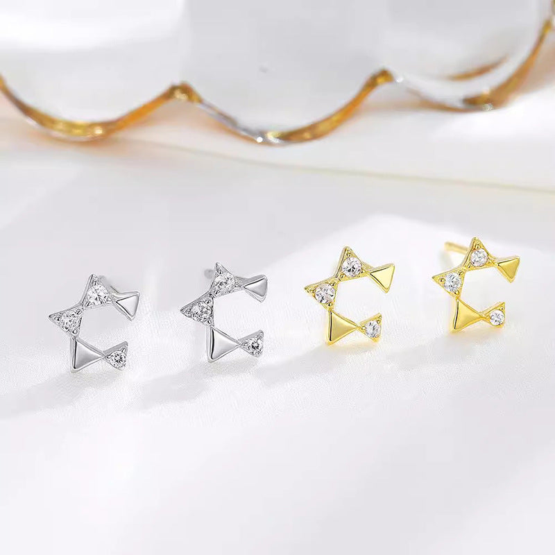 Romantic Gold Earring for Special Moments